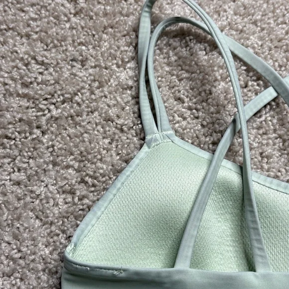 Lululemon Like a Cloud Longline Bra *Light Support, B/C Cup - Picture 5 of 7